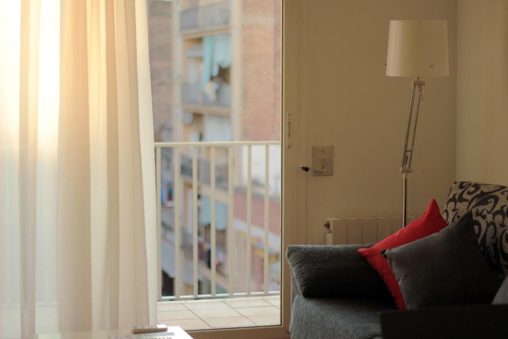 Alguera Apartments Napols Barcelona Room photo