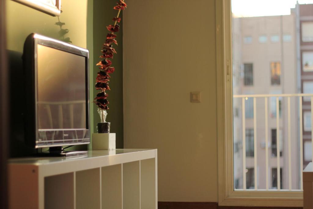 Alguera Apartments Napols Barcelona Room photo