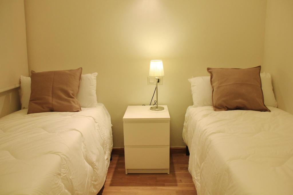 Alguera Apartments Napols Barcelona Room photo