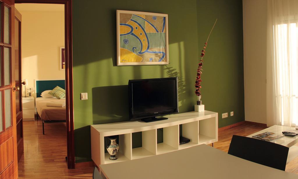 Alguera Apartments Napols Barcelona Room photo
